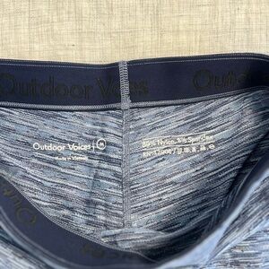 Outdoor Voices Gray and Blue Textured Leggings